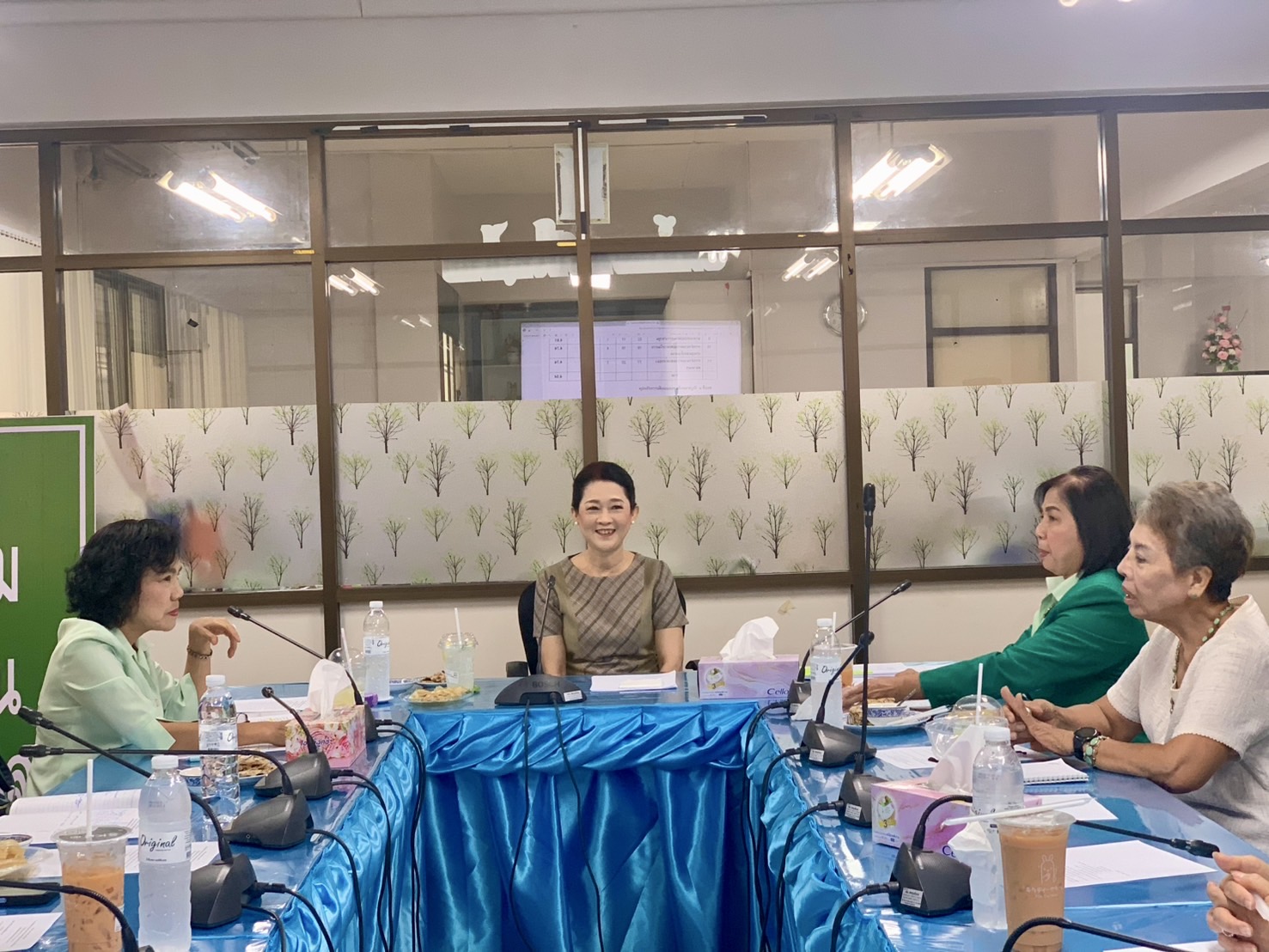 นายกสมาคมแม่บ้านสาธารณสุข เป็นประธานประชุมคณะกรรมการดำเนินการโครงการส่งเสริมพัฒนาการเด็ก